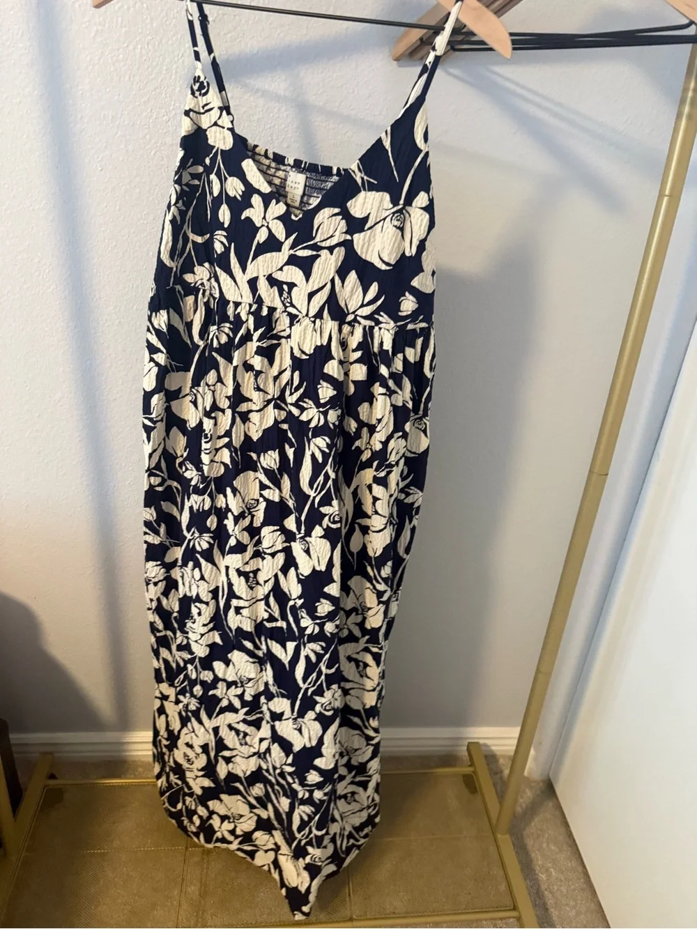 A New Day Sundress Navy Blue and White Floral Maxi Dress Spaghetti Straps Size L